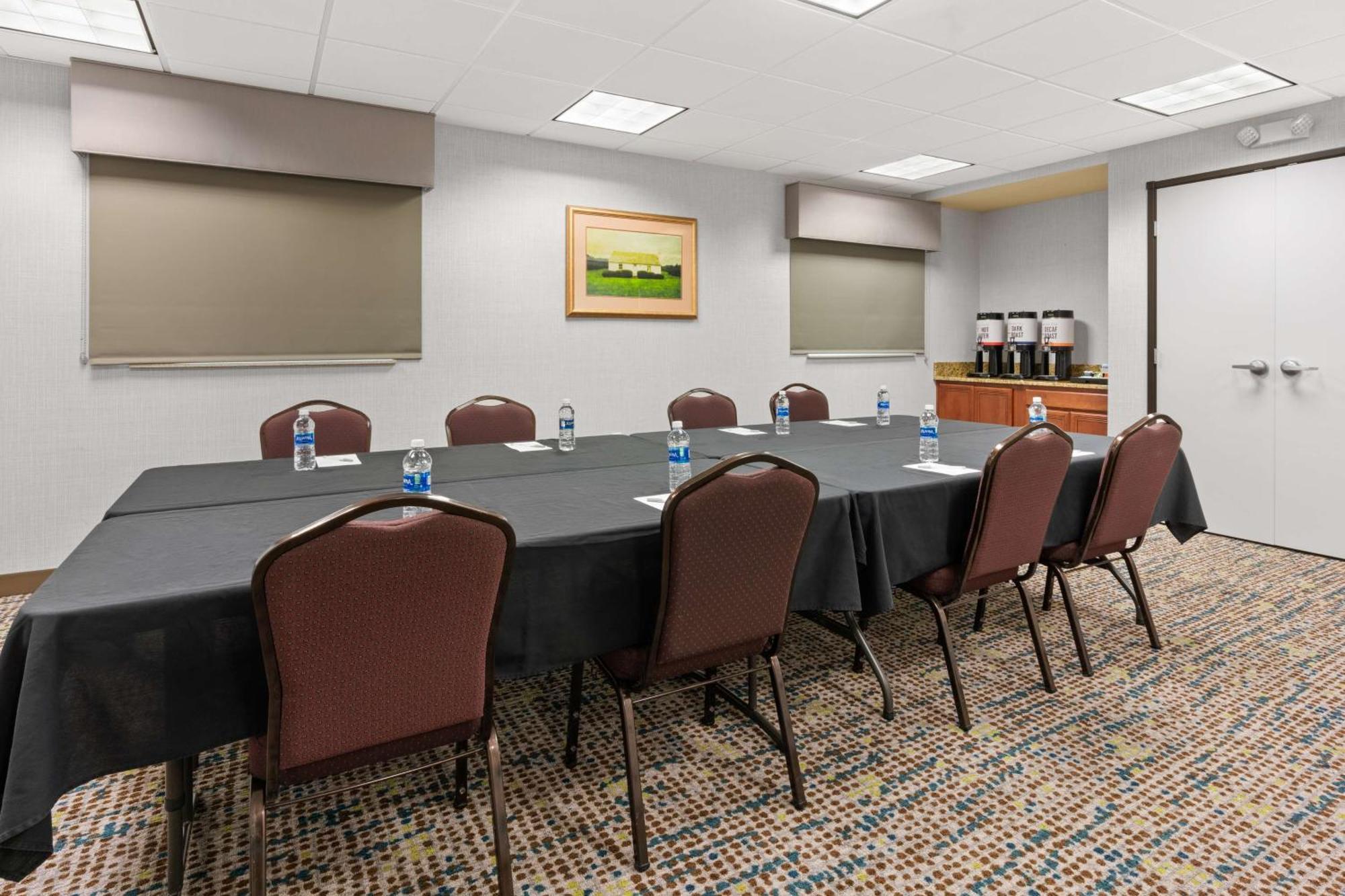 Hampton Inn & Suites Burlington Ngoại thất bức ảnh